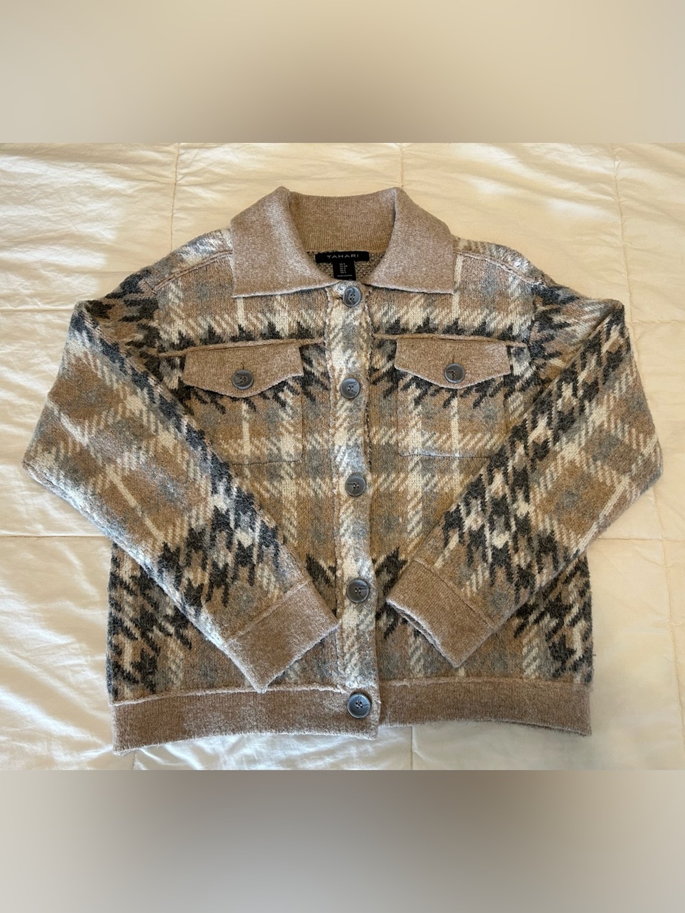 Tahari Plaid Sweater Jacket Size S Button Front Tan Gray Black